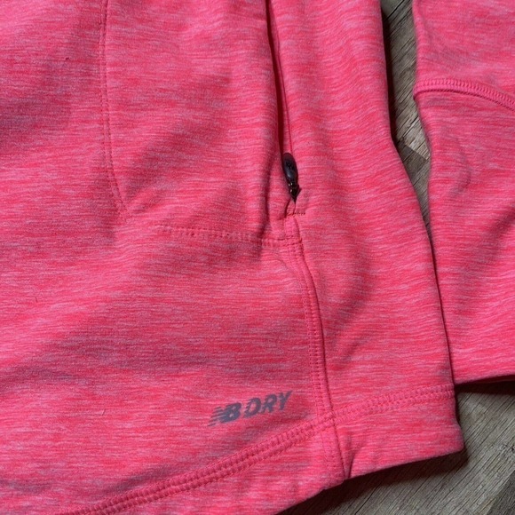 NEW BALANCE Women Small Neon Pink Pullover Performance Turtleneck sweater Top - Picture 4 of 13